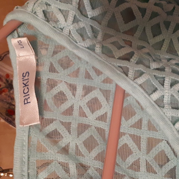 Blouse - Picture 2 of 9